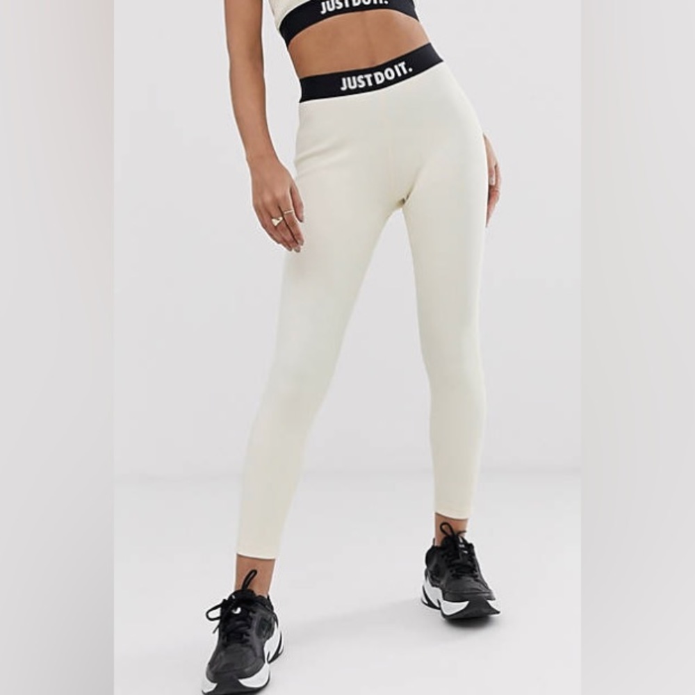 Nike leggings